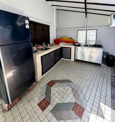 Happy Gardens (D13), Semi-Detached #549536611